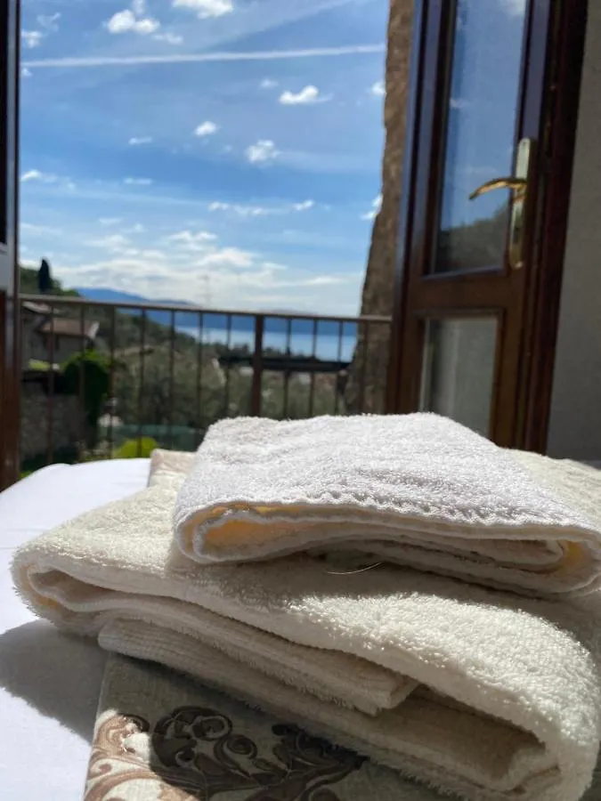 Agora' Home Gardone Riviera Italy